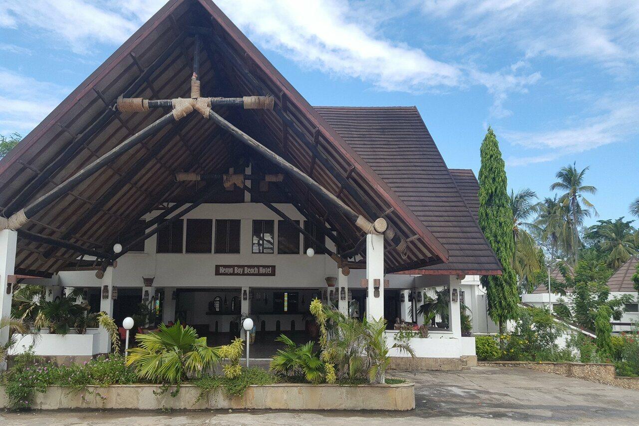 Kenya Bay Beach Hotel Bamburi Exterior foto