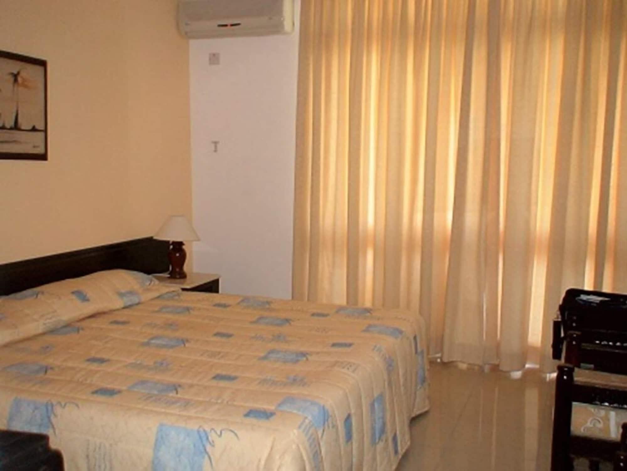 Kenya Bay Beach Hotel Bamburi Exterior foto